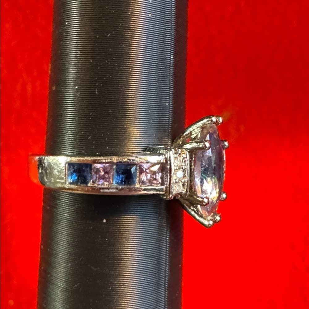 Elegant Silver and Multicolor Gemstone Ring - Thumbnail 2