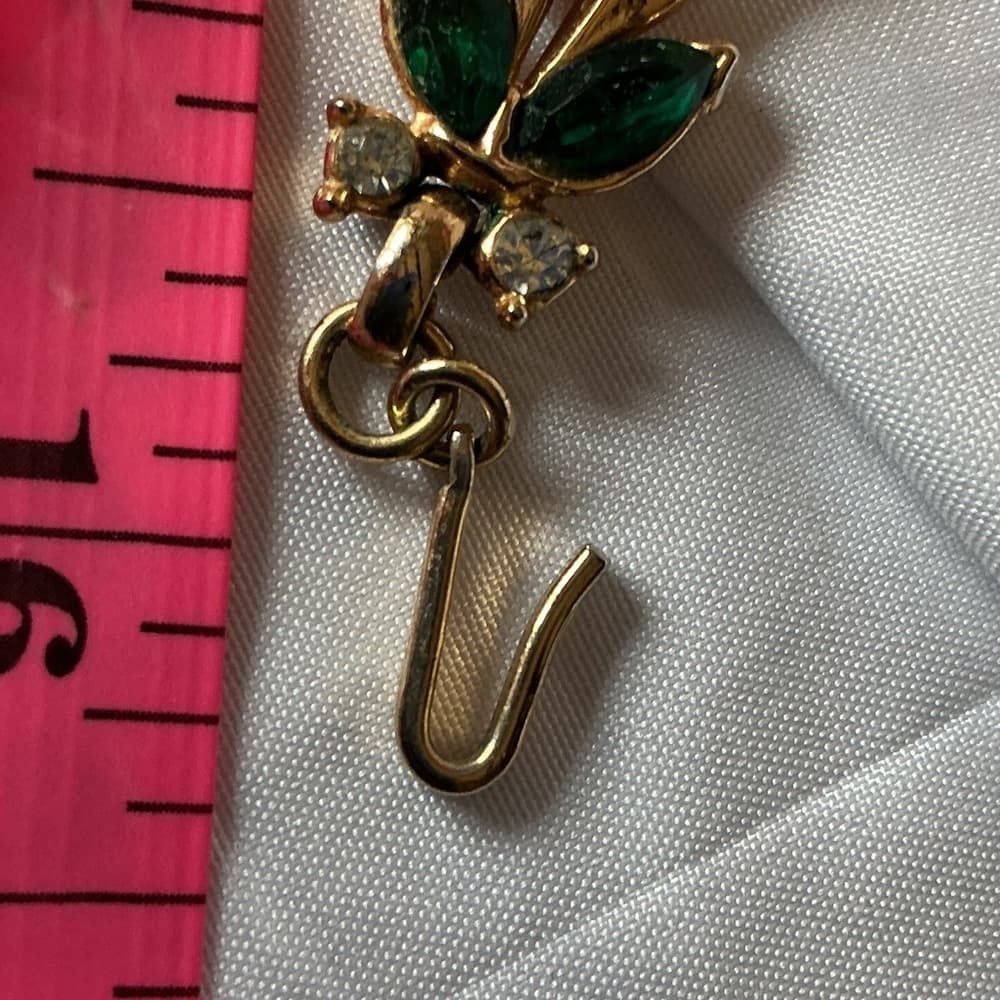 Elegant Gold and Green Leaf Bracelet - Thumbnail 5