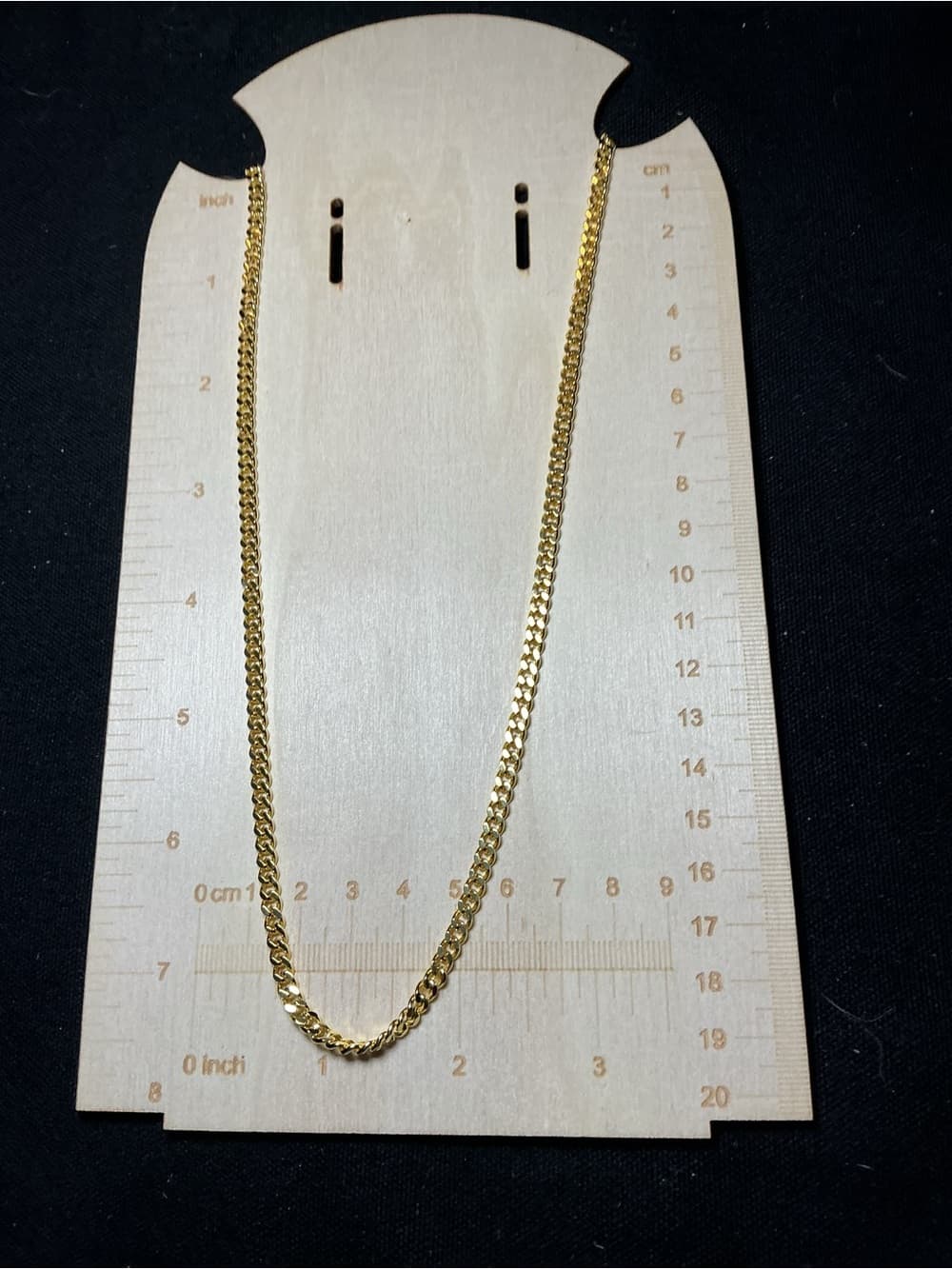 ⭐ Gold Tone Cuban Link Chain Necklace Minimalist Unisex Style - Thumbnail 3