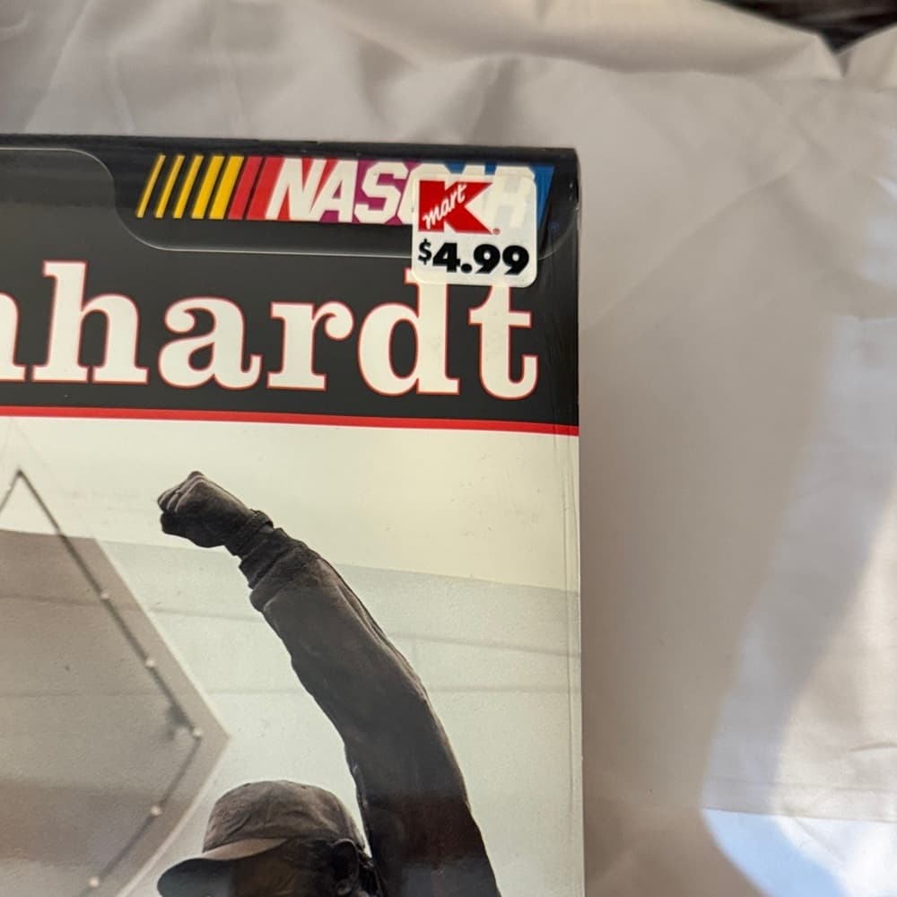 Dale Earnhardt NASCAR Calendar - Thumbnail 2