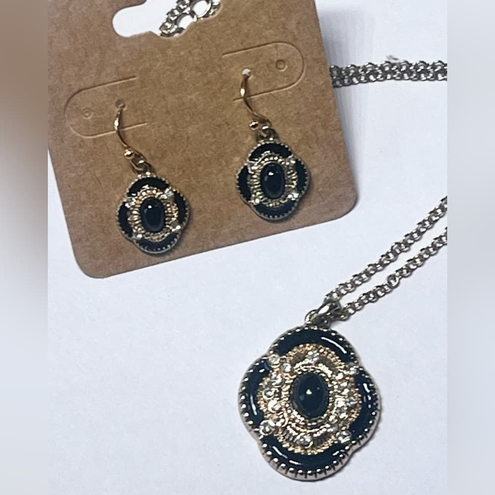 Black Gold Tone Necklace Earrings Set Rhinestone Pendant Vintage Style - Thumbnail 5