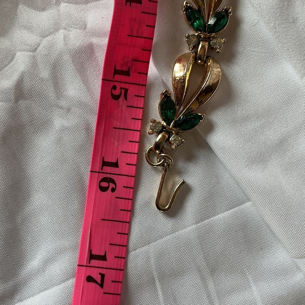 Elegant Gold and Green Leaf Bracelet - Thumbnail 4