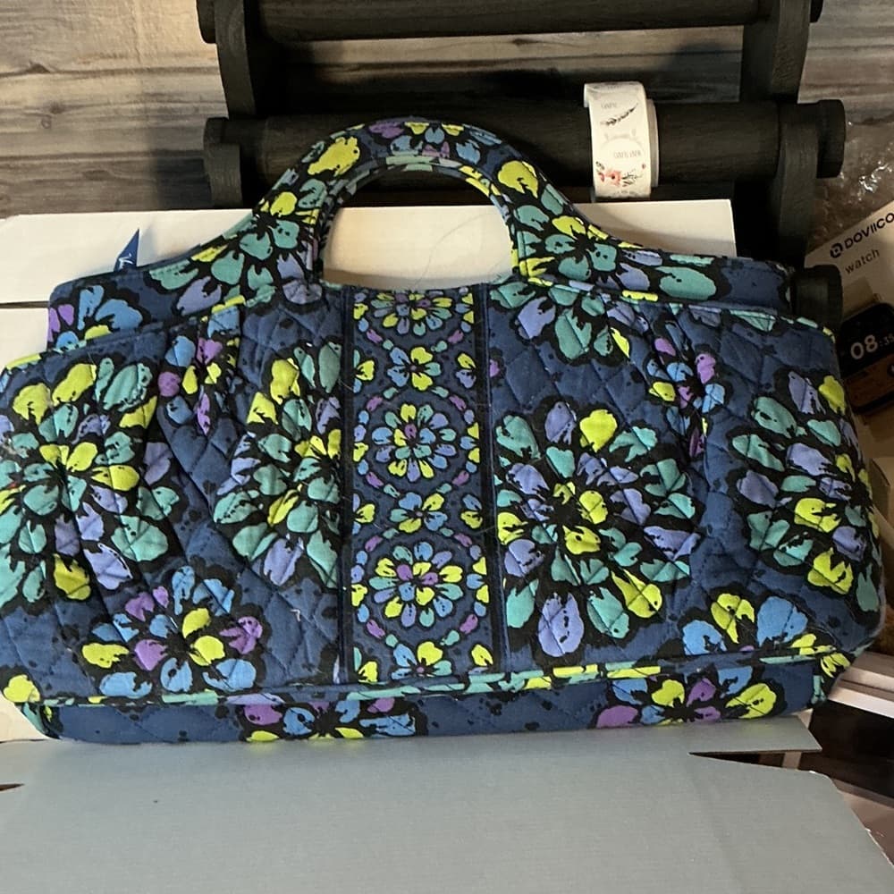 ⭐ Vera Bradley Floral Quilted Satchel Handbag Travel Carryall Purse - Thumbnail 6