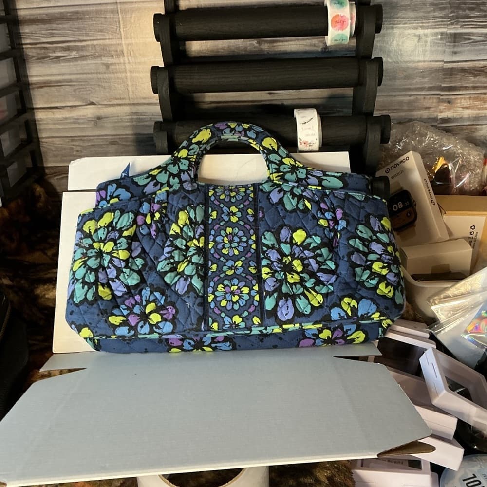 ⭐ Vera Bradley Floral Quilted Satchel Handbag Travel Carryall Purse - Thumbnail 5