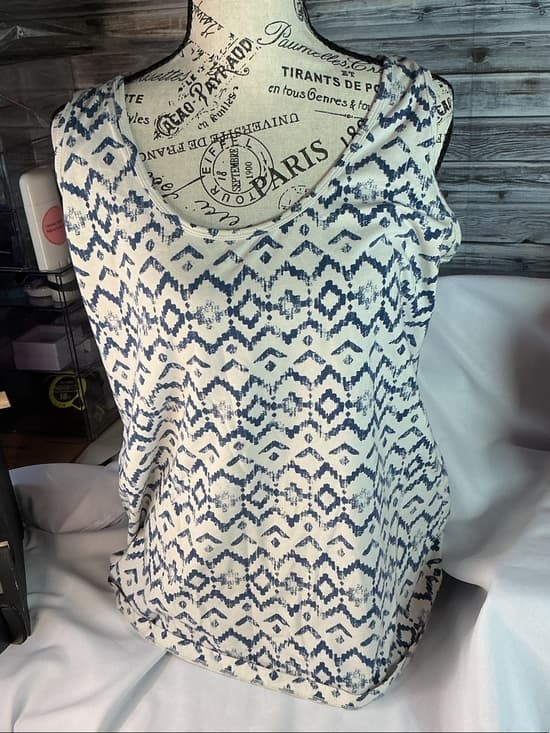 ★ Maurices Blue White Aztec Print Sleeveless Tank Top XXL Boho Casual - Thumbnail 6