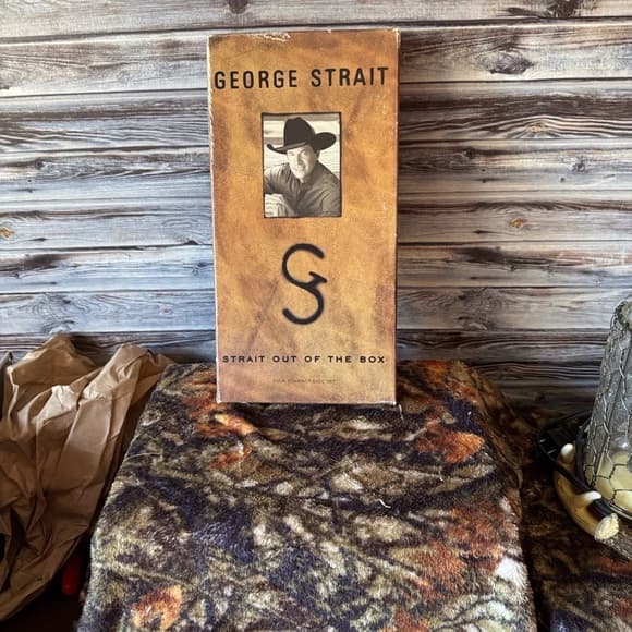 ★ George Strait Strait Out Of The Box VHS Collector's Set Country Music - Thumbnail 8