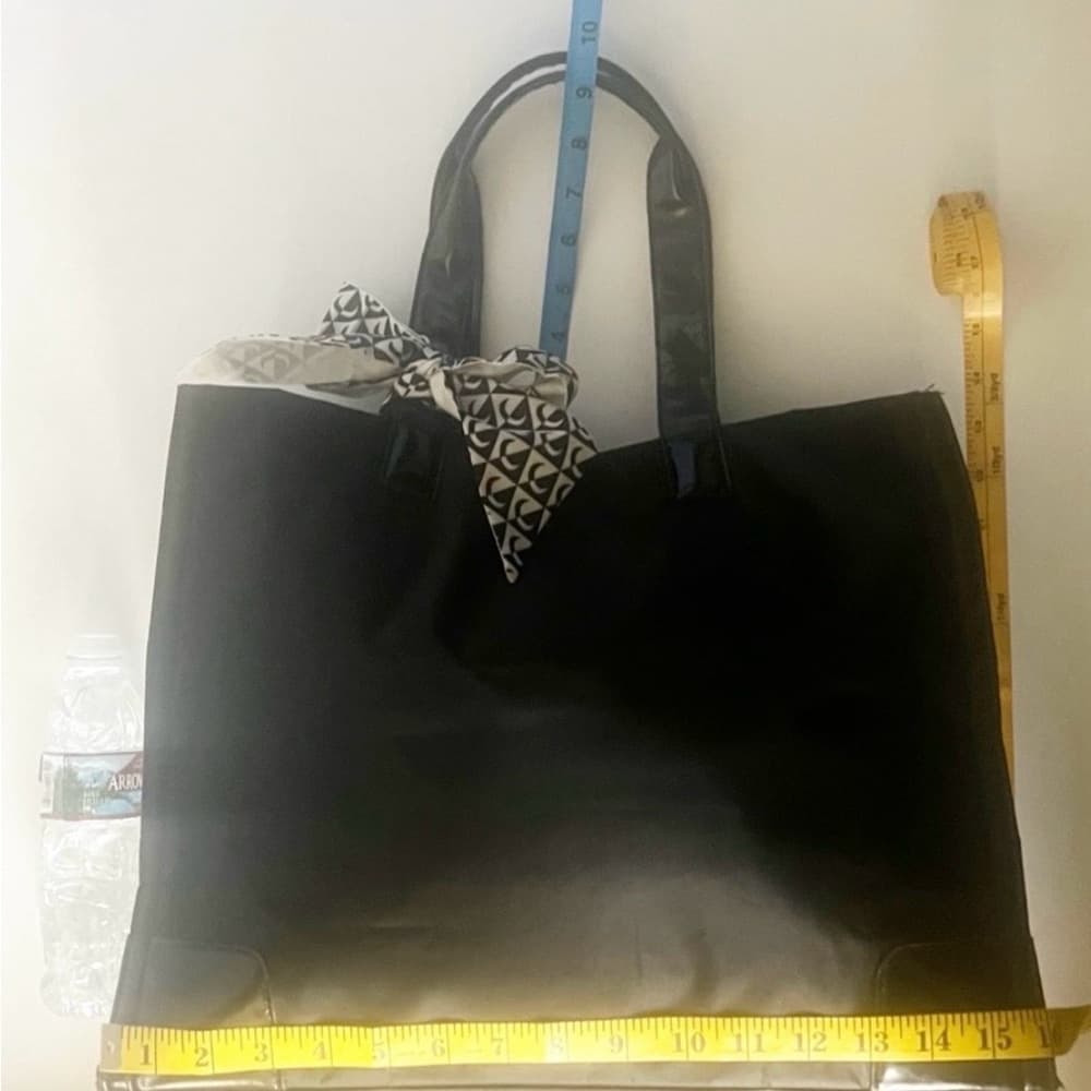 ⭐ Black Patent Trim Oversized Tote Bag Bow Accent Travel Carryall - Thumbnail 2