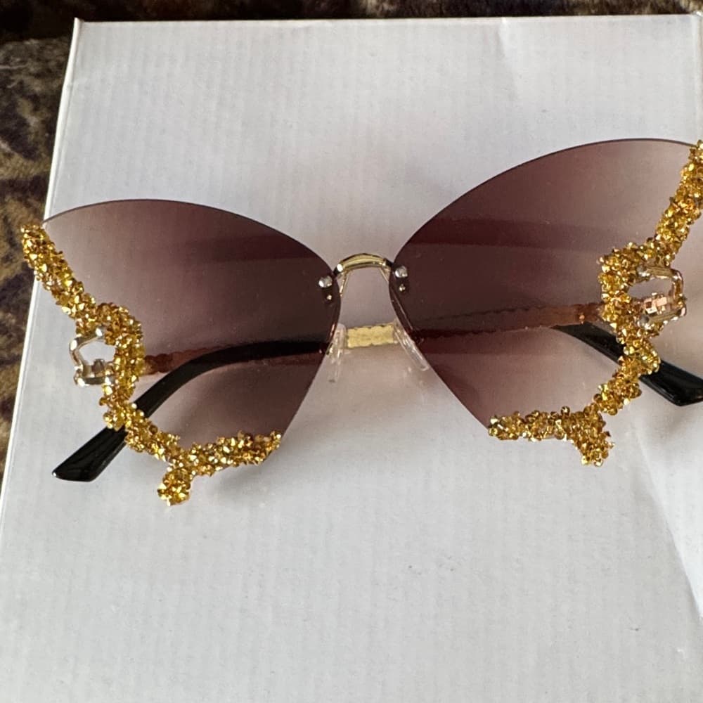 ★ Oversized Rhinestone Butterfly Sunglasses Glam Fashion Shades - Thumbnail 8