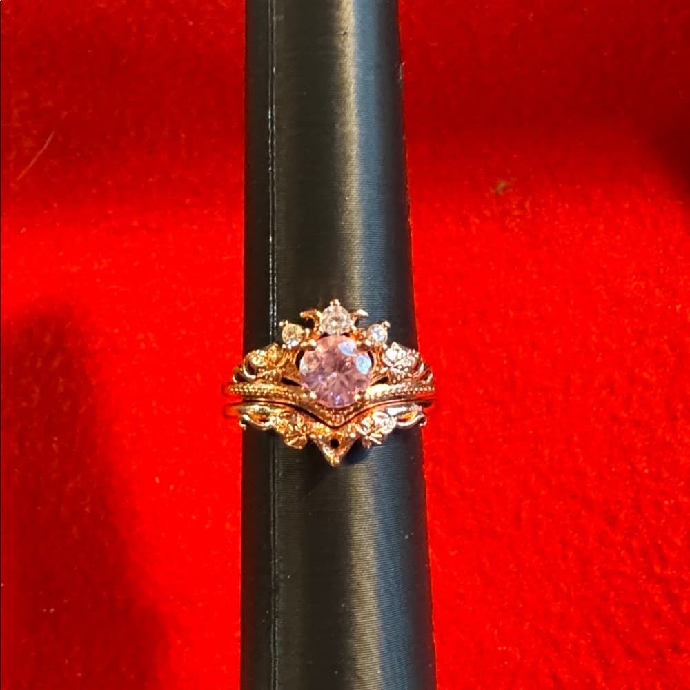 Exquisite Rose Gold Ring with Pink and White Accents