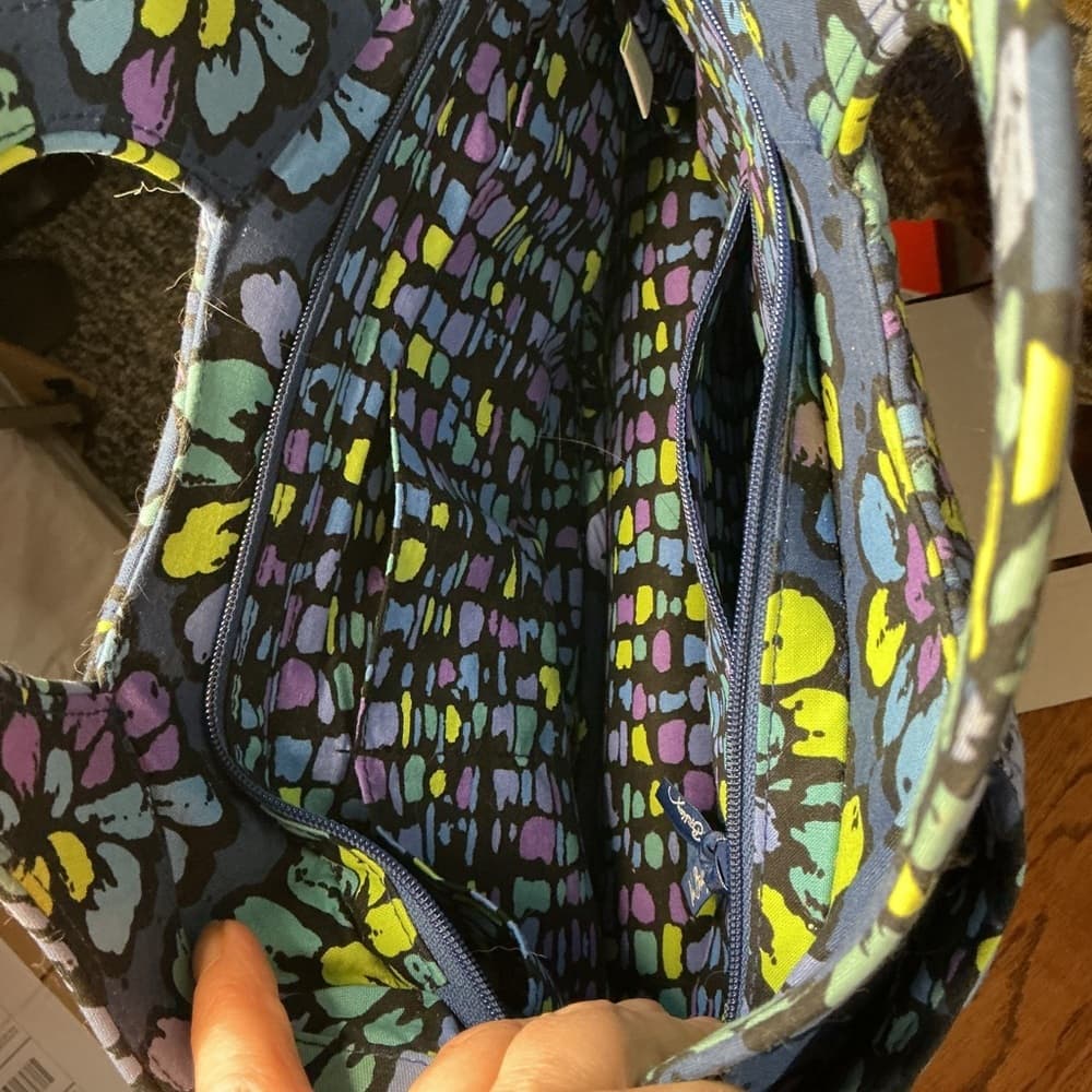 ⭐ Vera Bradley Floral Quilted Satchel Handbag Travel Carryall Purse - Thumbnail 4