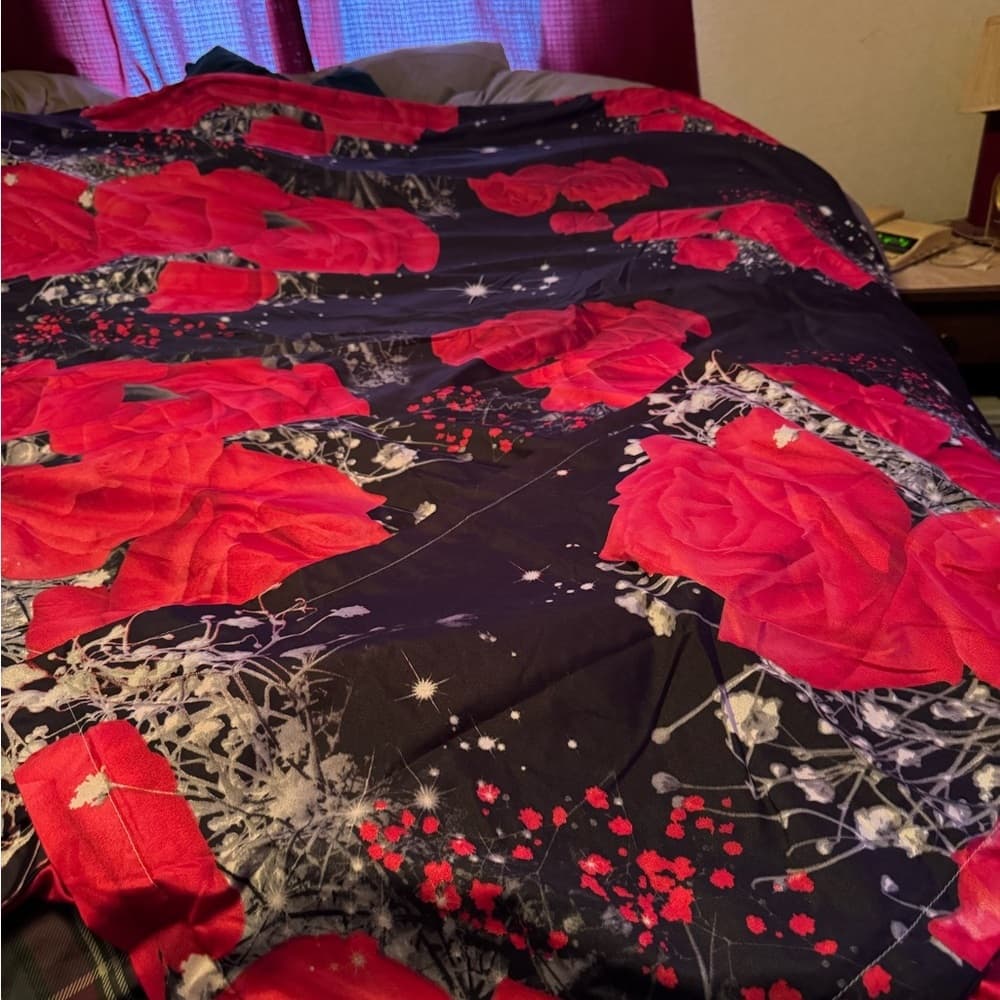 ★ King Flat Sheet & 2 King Shams Red Rose Floral Black Bedding Set - Thumbnail 5