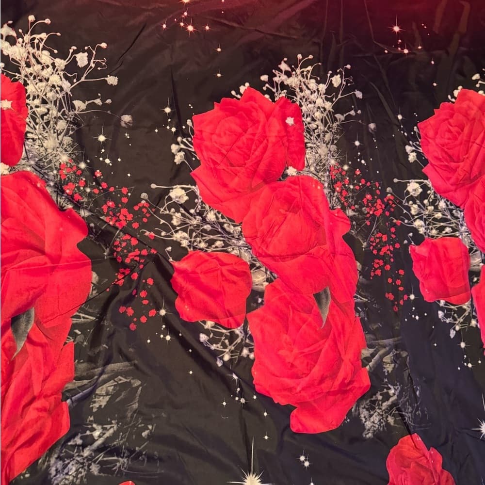 ★ King Flat Sheet & 2 King Shams Red Rose Floral Black Bedding Set