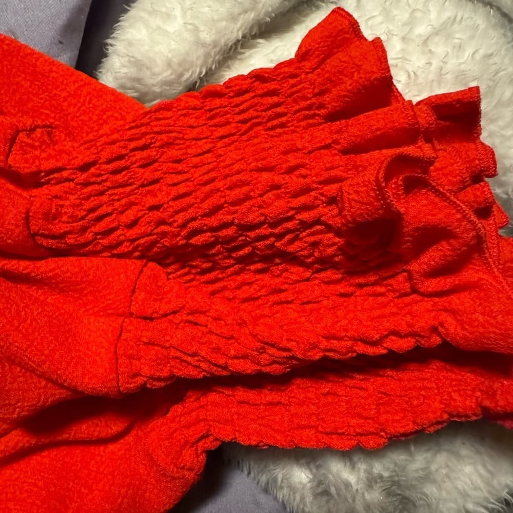 ⭐ Bright Red Textured Blouse XXL Long Sleeve Smocked Cuff Top