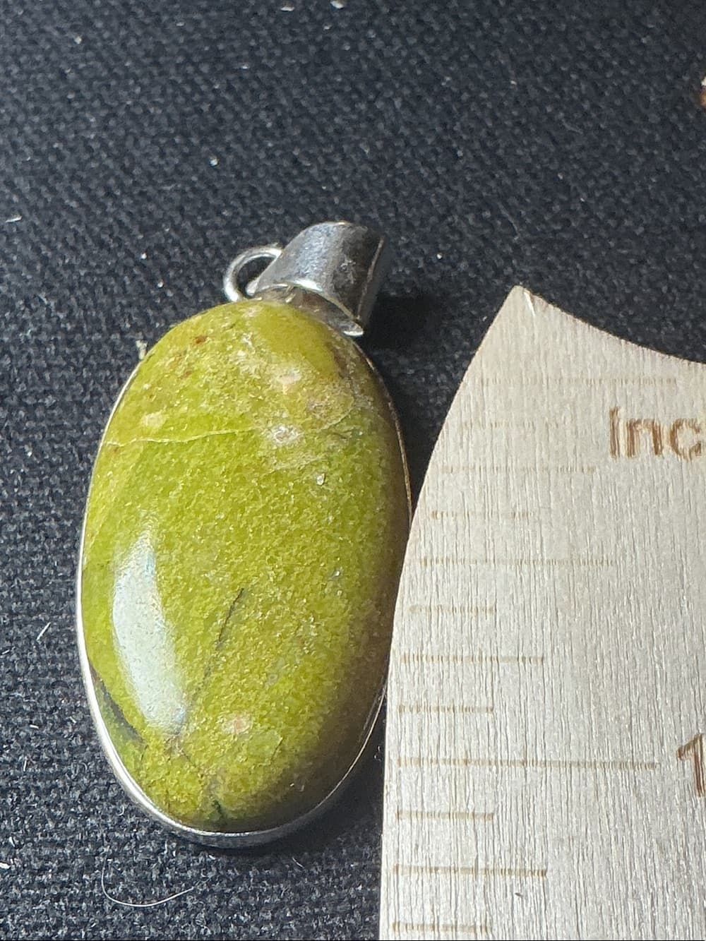 ⭐ Green Oval Stone Pendant Silver Tone Boho Earthy Minimalist Charm