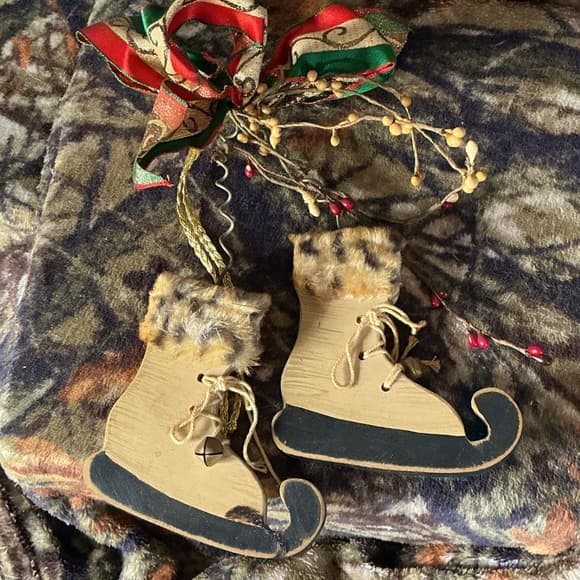 ★ Rustic Winter Ice Skate Wall Decor Christmas Holiday Hanging Accent - Thumbnail 5