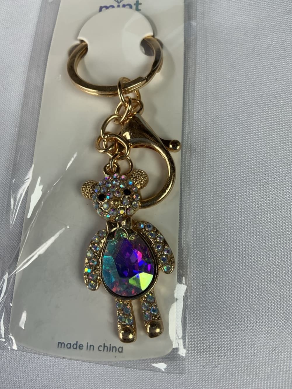 ⭐ Crystal Sea Turtle Keychain Rainbow Rhinestone Bag Charm - Thumbnail 2