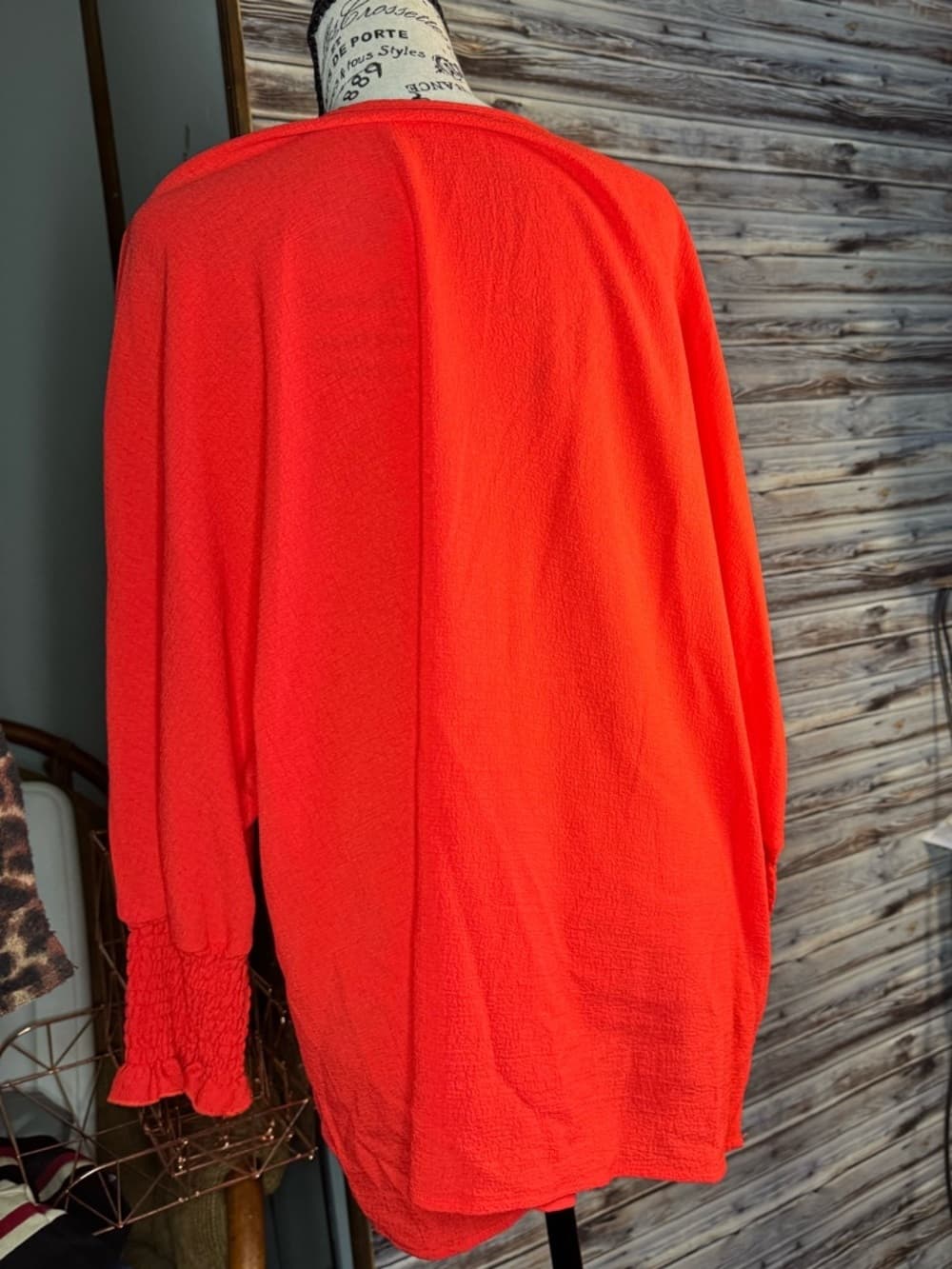 ⭐ Bright Red Textured Blouse XXL Long Sleeve Smocked Cuff Top - Thumbnail 8