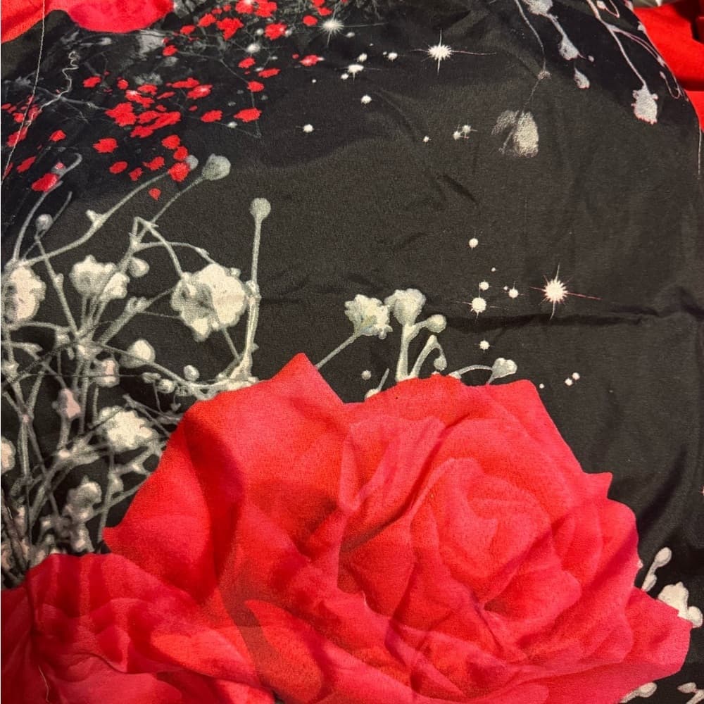 ★ King Flat Sheet & 2 King Shams Red Rose Floral Black Bedding Set - Thumbnail 4
