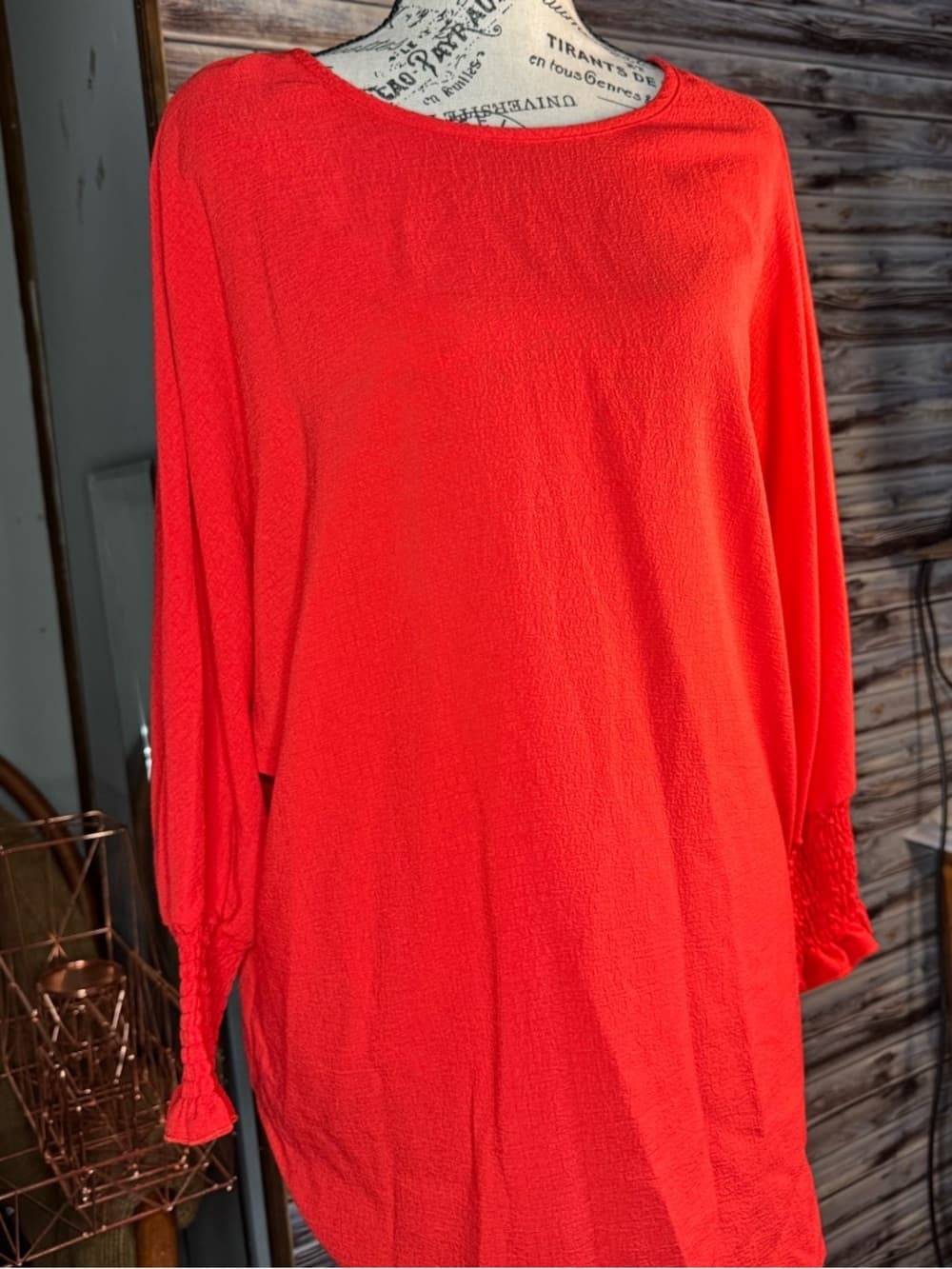 ⭐ Bright Red Textured Blouse XXL Long Sleeve Smocked Cuff Top - Thumbnail 6