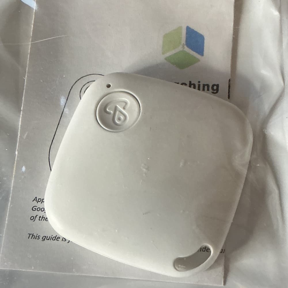 ★ Bluetooth Key Finder Tracker Smart Locator for Keys Wallet Bag