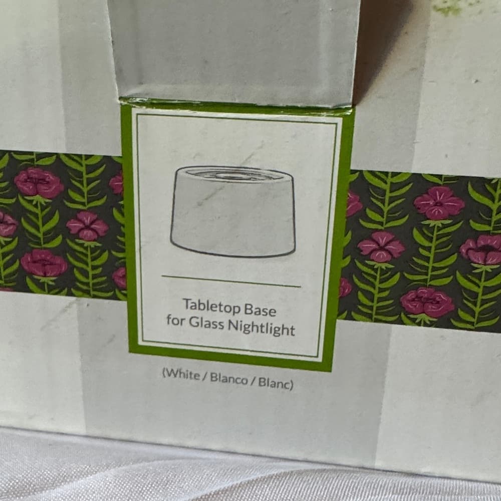 Scentsy White night light - Thumbnail 2