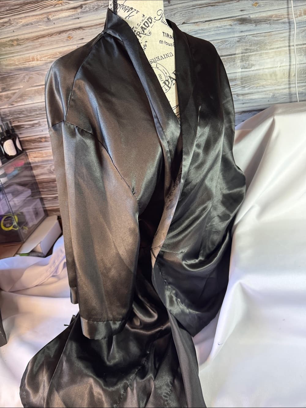 ★ Black Satin Robe Kimono Tie Waist Lounge Sleepwear One Size - Thumbnail 2