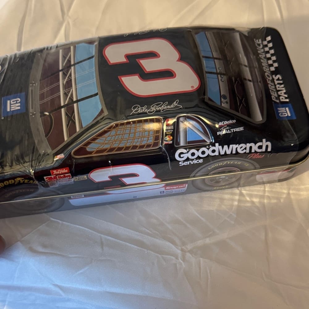 Dale Earnhardt Sr. Collector tin - Thumbnail 3