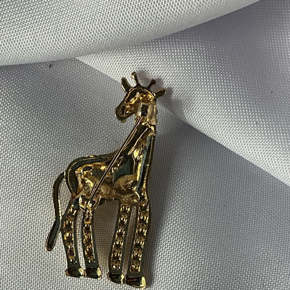 ⭐ Aurora Crystal Giraffe Brooch Gold Tone Statement Animal Pin - Thumbnail 2