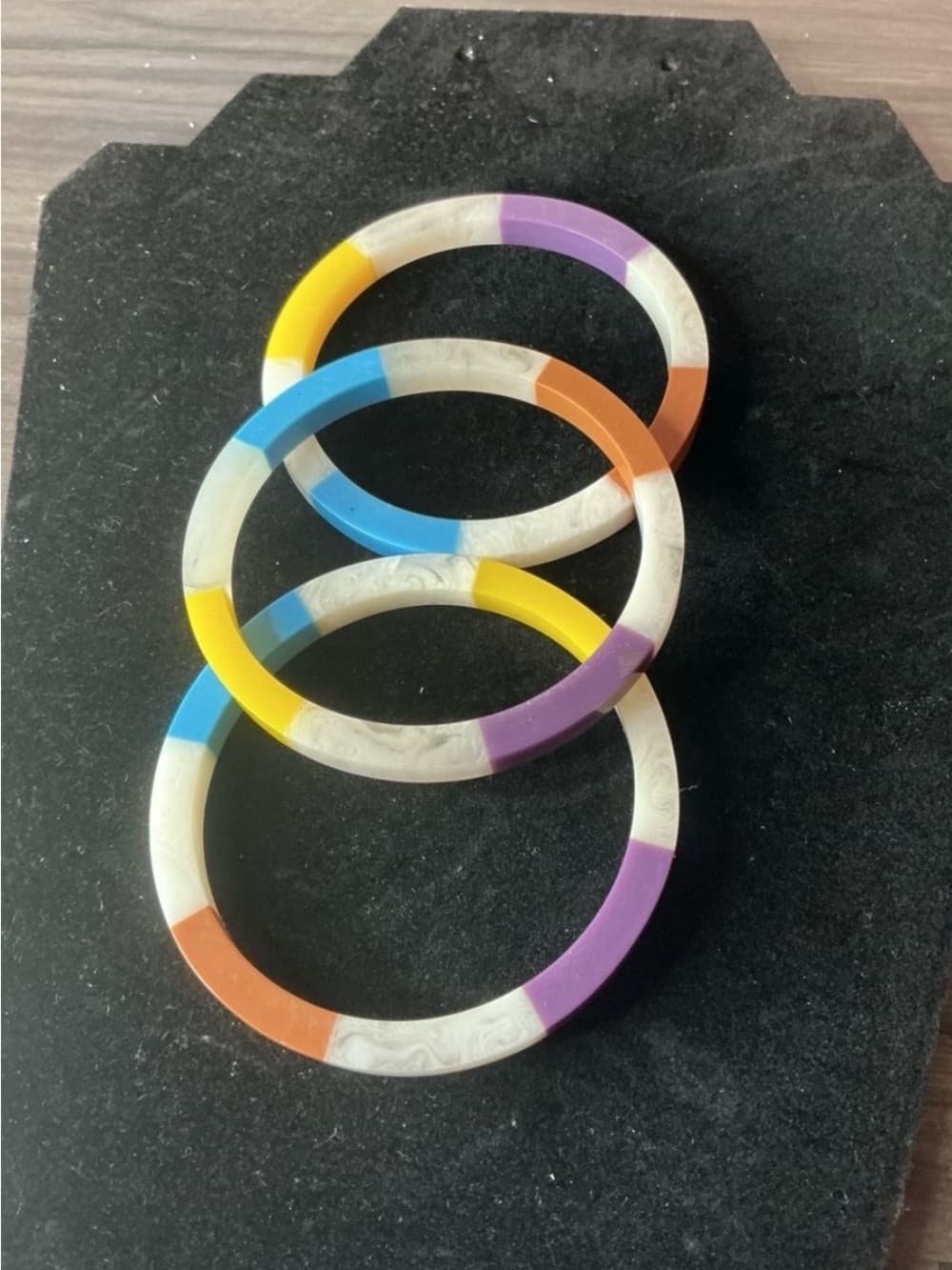 ⭐ Colorblock Resin Bangle Bracelet Set Bright Retro Stackable Boho Chic - Thumbnail 2