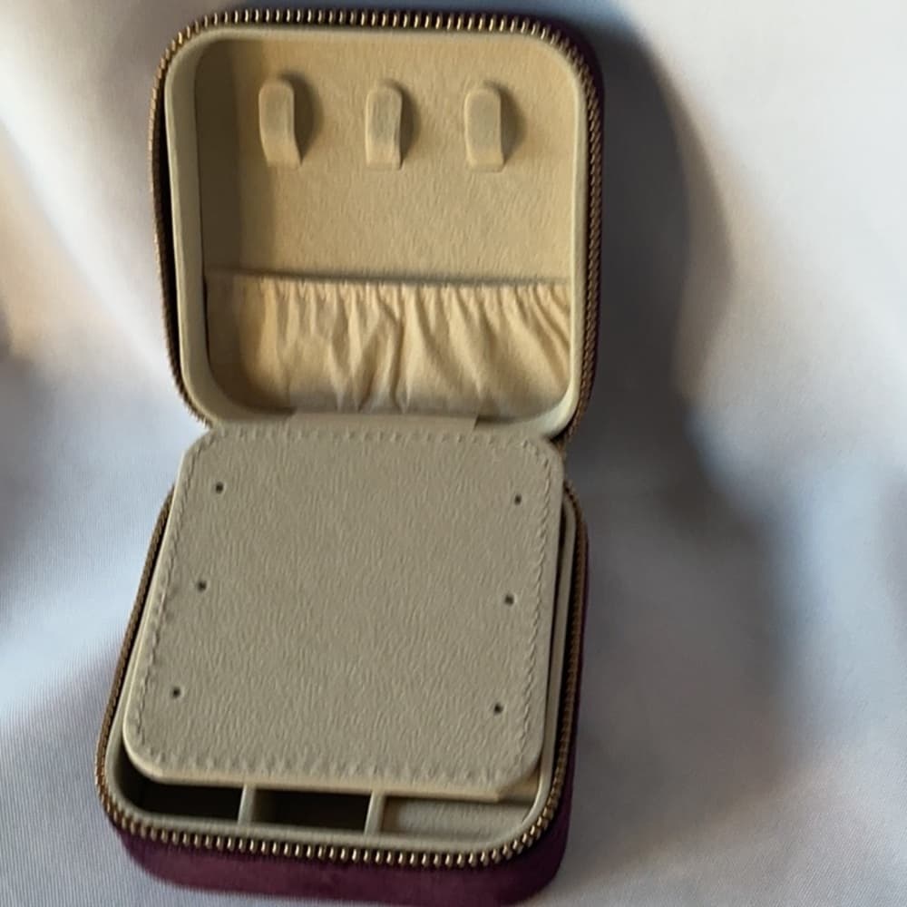 Velvet Travel Jewelry Case Organizer Burgundy Zip Compact Storage Bo - Thumbnail 2