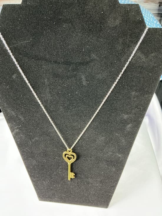 Heart Key Necklace 💛 Unlock Love Minimalist Gold Pendant - Thumbnail 4