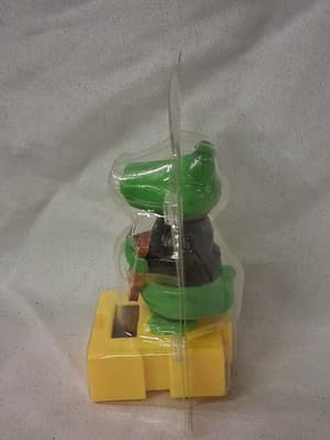 CROCODILE MUSICIAN Guitar SOLAR POWERED BOBBLE HEAD DANCING TOY Windowsill Gift - Thumbnail 2