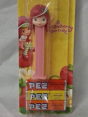Strawberry Shortcake Factory Sealed Pez dispenser from 2012-Blister card dented - Thumbnail 2