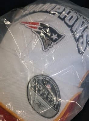 New England Patriots Super Bowl XXXVIII Champions Reebok Hat Cap NFL A Sealed - Thumbnail 2