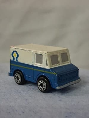 Small Micro Machine Ford Delivery Van in Blue & White - Thumbnail 3