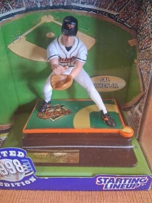 STADIUM STARS 1998 - CAL RIPKIN JR. - STARTING LINE UP LIMITED ED. ACTION FIGURE - Thumbnail 2