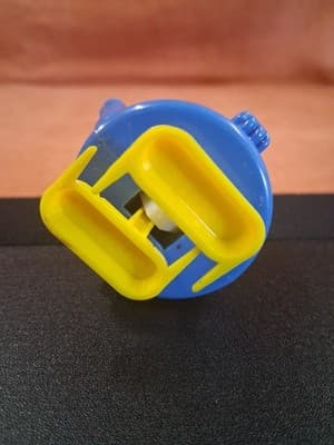Vintage BLUE TEAPOT WIND-UP TOY KN No 2811 MADE IN HONG KONG - Thumbnail 5