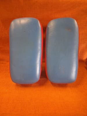KMA - Thai Kicking Pad Set of 2 - Red & Blue - Martial Arts Practice Sparring - Thumbnail 6