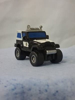 Rare- Micro Machines, Hasbro, Police Jeep Wrangler - Thumbnail 2