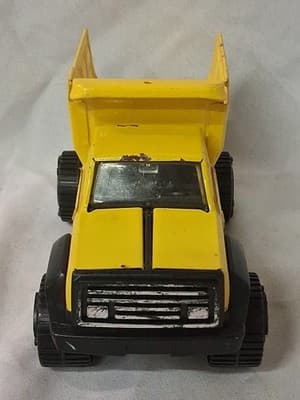 Vintage Tonka GVW 33,001 Die Cast Model Toy Yellow Dump Truck - Thumbnail 4