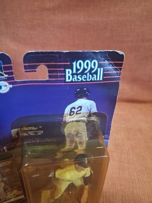 1999 Starting Lineup CHAN HO PARK Los Angeles Dodgers #61 Action Fig. & Card - Thumbnail 6