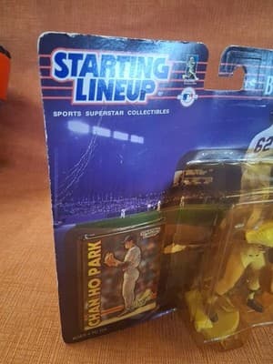 1999 Starting Lineup CHAN HO PARK Los Angeles Dodgers #61 Action Fig. & Card - Thumbnail 5