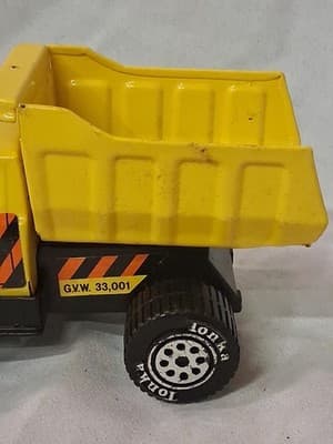 Vintage Tonka GVW 33,001 Die Cast Model Toy Yellow Dump Truck - Thumbnail 6