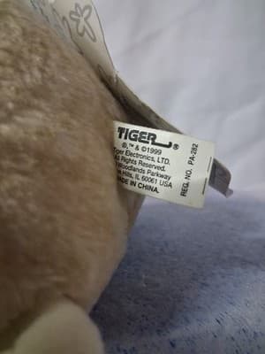 Vintage Beanbag Furby Buddies Beanie Original 1999 Tiger ‘Bear’ Cream Grey eyes - Thumbnail 6