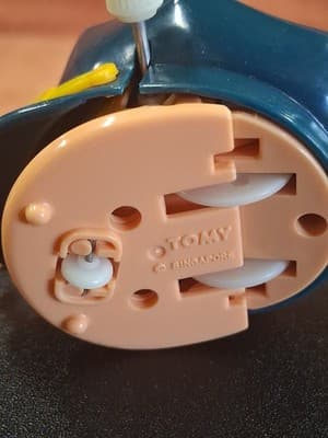 Vintage Tomy Police Hat Wind-Up To Mini-Pet Tomy Police Man RARE! toy As Is - Thumbnail 6