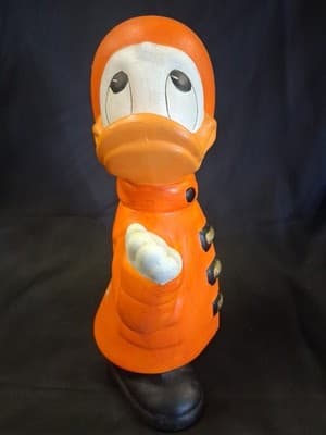 Vintage "Donald Duck" 9" Tall Figure – Walt Disney Productions - Thumbnail 4