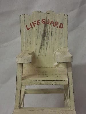 Miniature Wooden Lifeguard Chair ⛱️ - Thumbnail 2