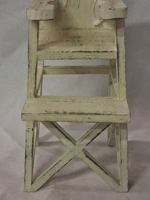 Miniature Wooden Lifeguard Chair ⛱️ - Thumbnail 3