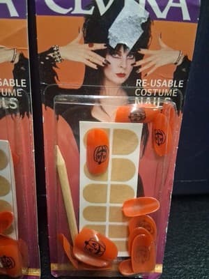 (2 Packs) Elvira Mistress Of The Dark Bat Reusable Press On Nails Halloween VTG - Thumbnail 3