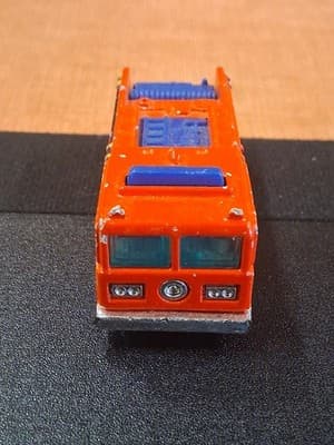 1976 Hot Wheels Fire Truck Engine Emergency Squad Red 1:64 DIECAST Toy Car - Thumbnail 4